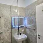 Serenity Penthouse - 260 Durrës