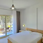 Serenity Penthouse - 260 Apartamento Durrës