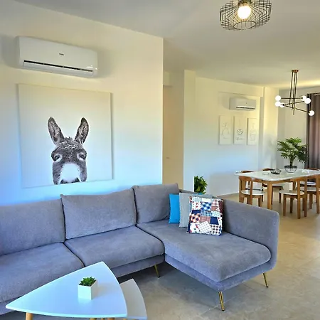 Serenity Penthouse - 260 *