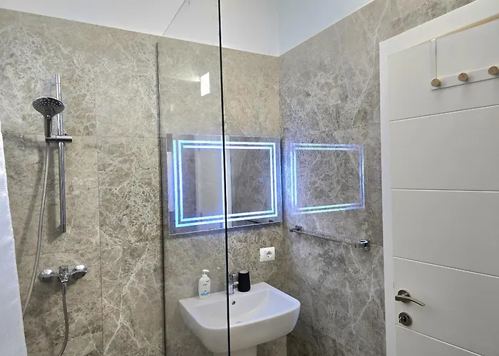 Serenity Penthouse - 260 Draç